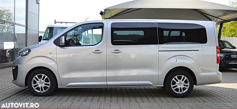 Peugeot TRAVELER