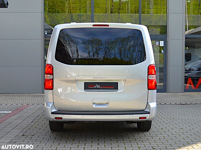 Peugeot TRAVELER