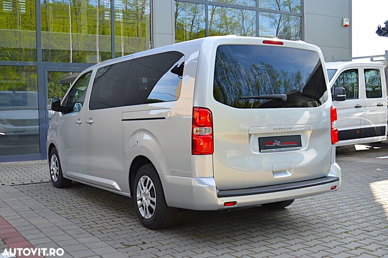Peugeot TRAVELER
